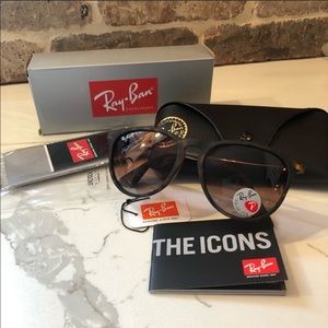 NEW Ray-Ban Erika tortoise polarized sunglasses